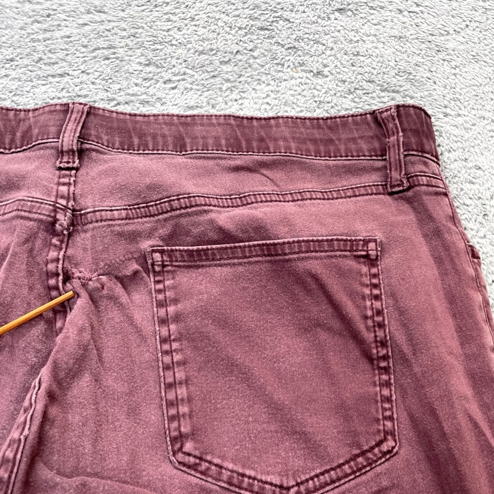 Uniqlo Uniqlo Pants Mens XL Red Ankle Cropped Cotton Stretch Straight Leg 5-Pocket Design Button Zipper Front Flat Front Wear Casual Workwear City Preppy Size US 36 / EU 52 - 7 Thumbnail