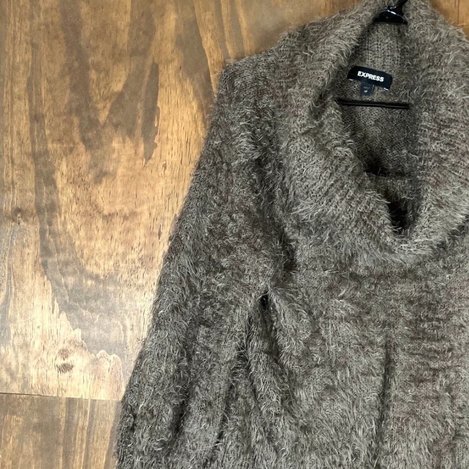 Express Express Sweater Brown Cowl Neck Long Sleeve XS Women's Fluffy Knit Pullover Size XS / US 0-2 / IT 36-38 - 4 Thumbnail