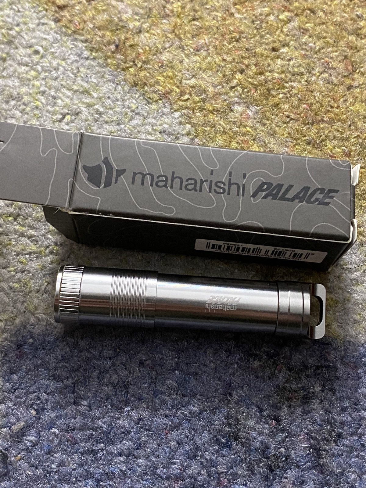 Maharishi × Palace Palace x Maharishi Micro Flashlight Size ONE SIZE - 1 Thumbnail
