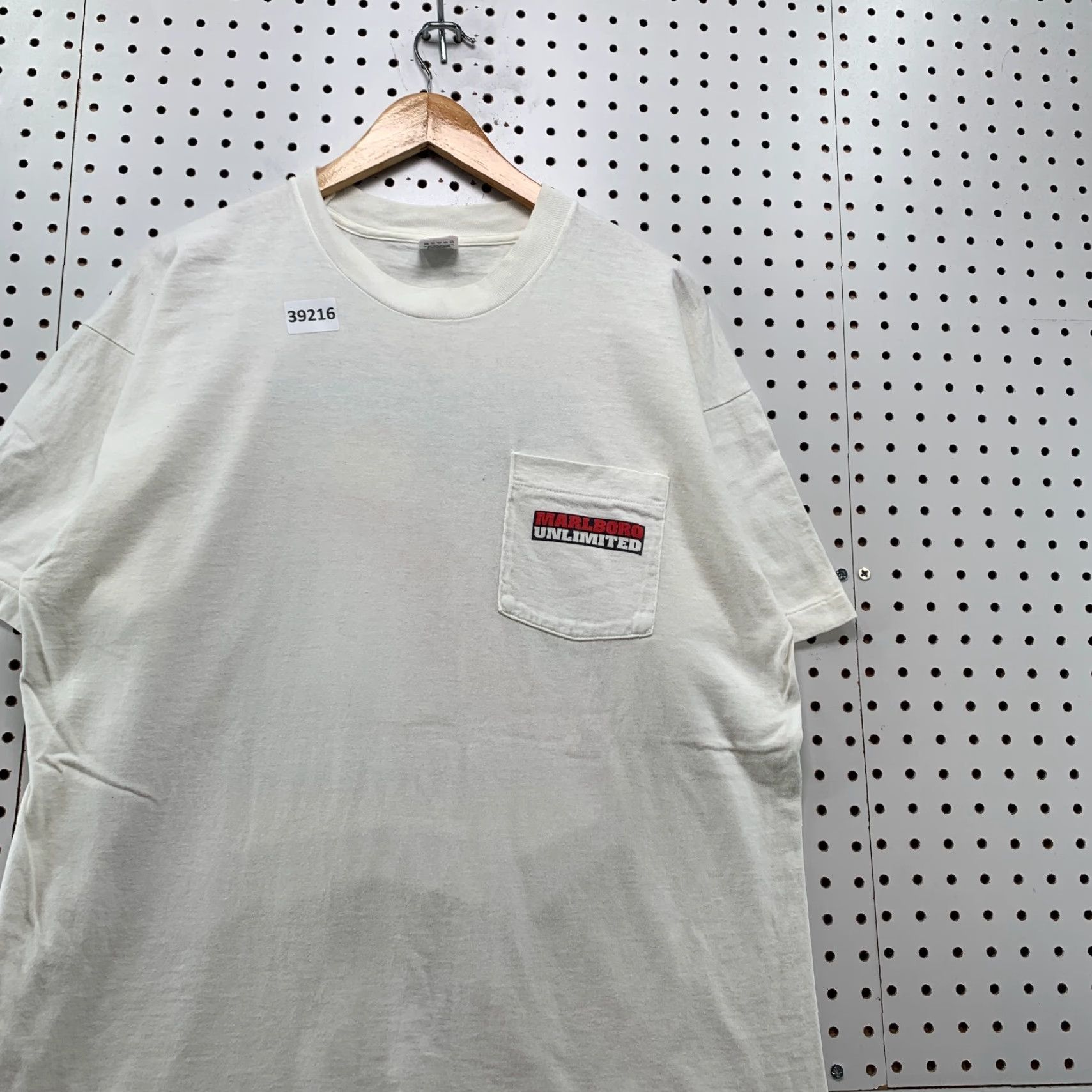 Fruit Of The Loom VINTAGE Fruit of the Loom 90s Marlboro Pocket Shirt XL White Short Sleeve Graphic Print Mens Cowboy Beer Size US XL / EU 56 / 4 - 5 Thumbnail