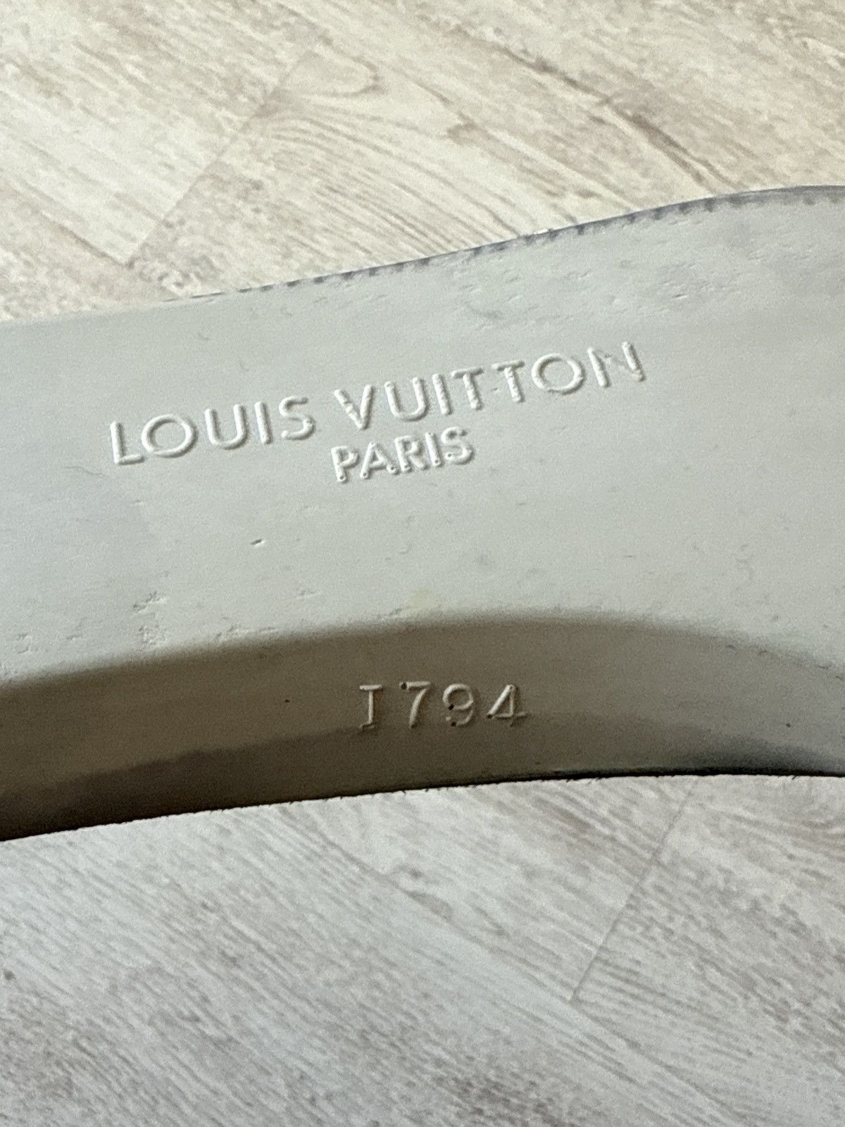 Louis Vuitton louis vuitton luxembourg Size US 7.5 / EU 40-41 - 10 Thumbnail