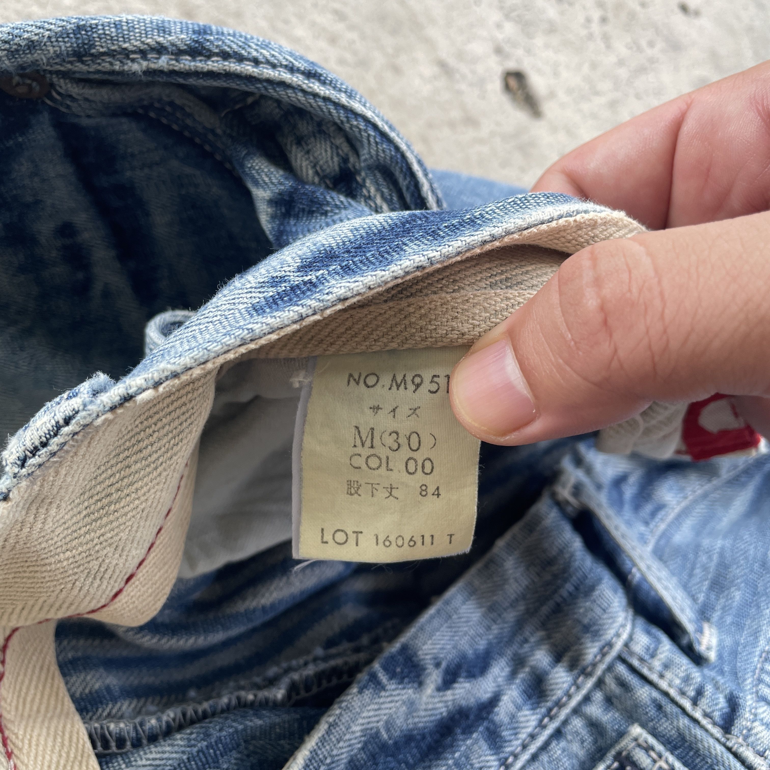 Japanese Brand VINTAGE JAPAN HBT FADED DENIM DISTRESSED JEANS PANTS W30 Size US 30 / EU 46 - 7 Thumbnail