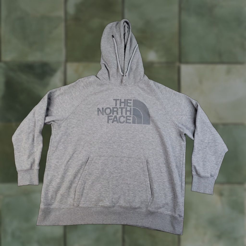The North Face North Face Hoodie Womens 2XL XXL Gray Pullover Sweatshirt Kangaroo Pocket Logo Size XXL / US 16-18 / IT 52-54 - 1 Thumbnail