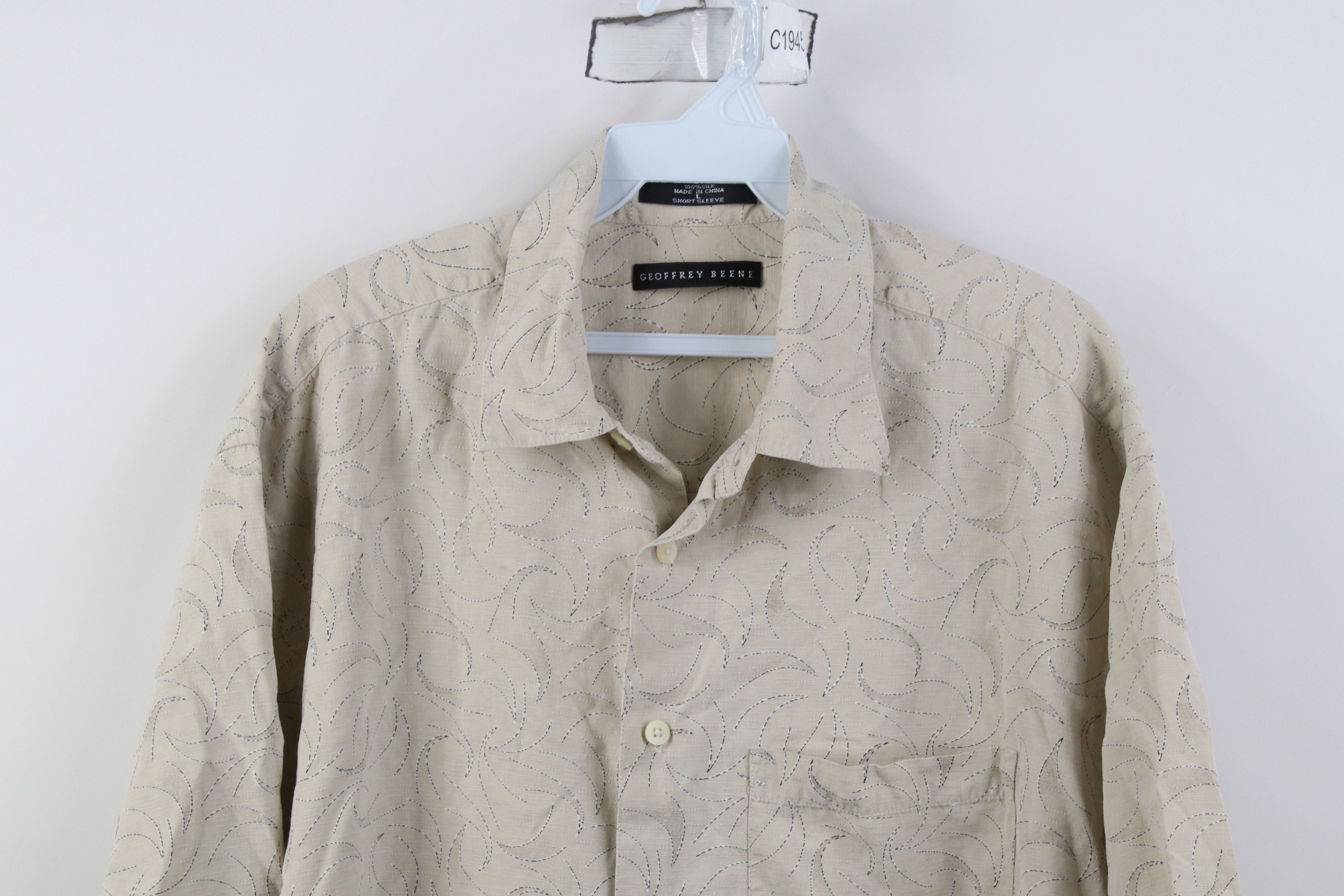 Vintage Vintage 90s Streetwear Short Sleeve Collared Button Shirt Size US L / EU 52-54 / 3 - 2 Thumbnail