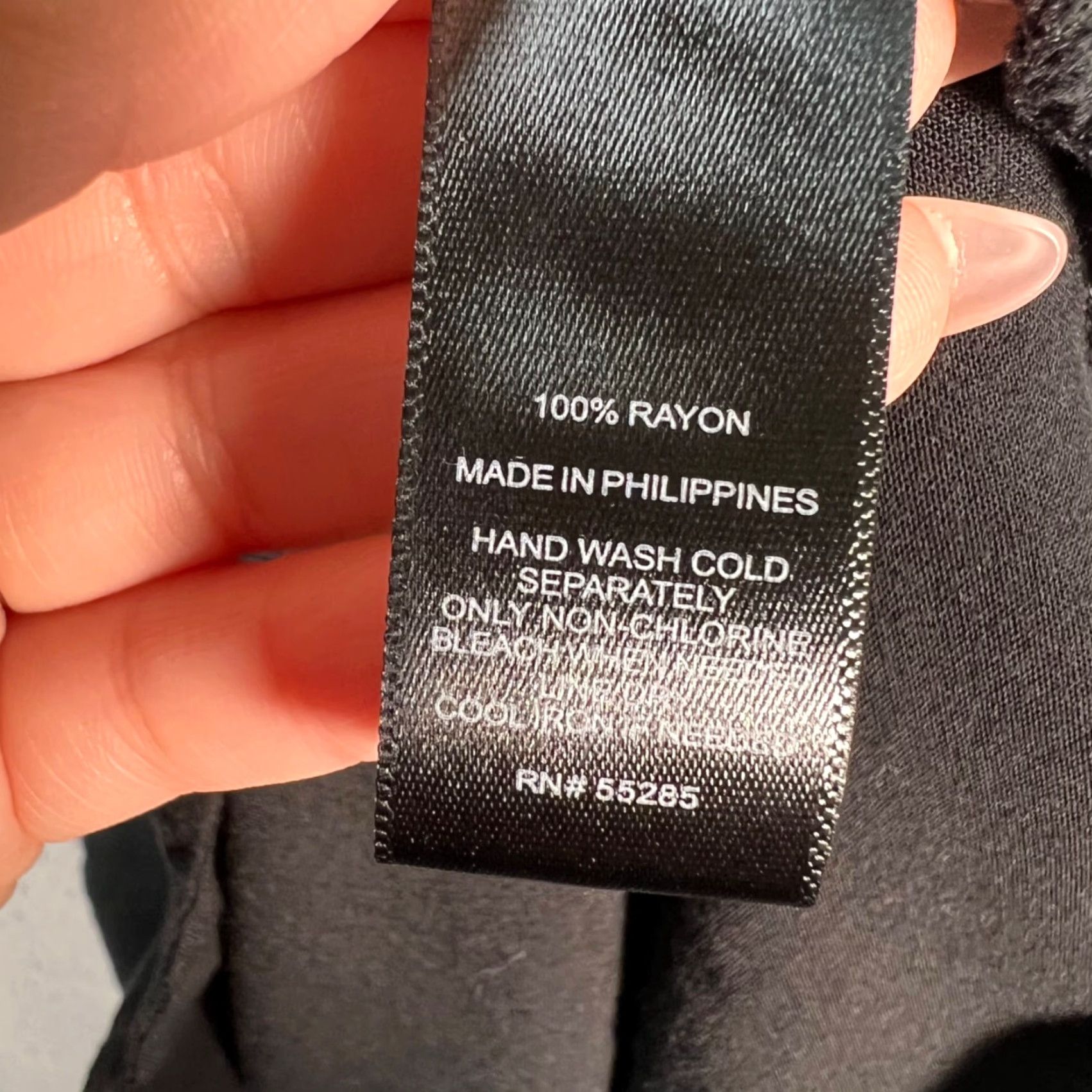 Express VINTAGE Express Womens Small Black Smocked Bodice Fit & Flare Dress Pockets Womens Small Black Smocked Fit & Flare Dress with Pockets Size S / US 4 / IT 40 - 4 Thumbnail