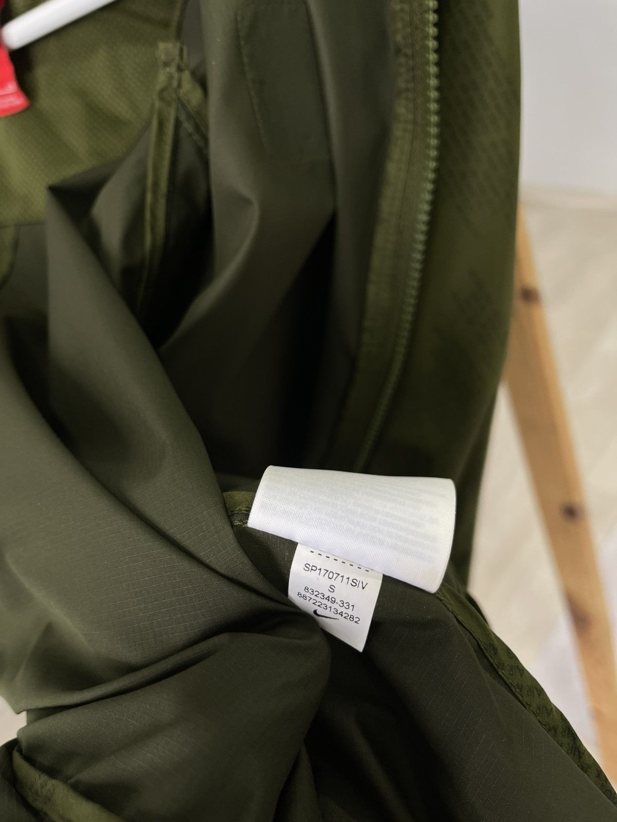Nike Nike Air Max Woven Monogram Packable Windbreaker Jacket Size US S / EU 44-46 / 1 - 16 Thumbnail