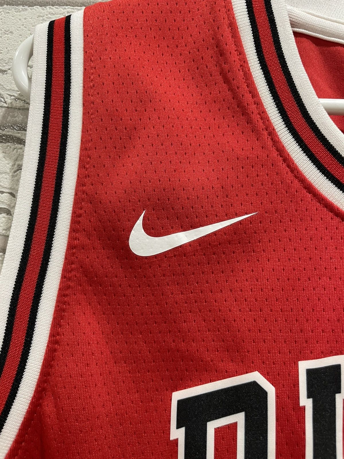 NBA × Vintage Nike Chicago Bulls Zachary Lavine #8 NBA Bascetball jersey Size US XL / EU 56 / 4 - 4 Thumbnail