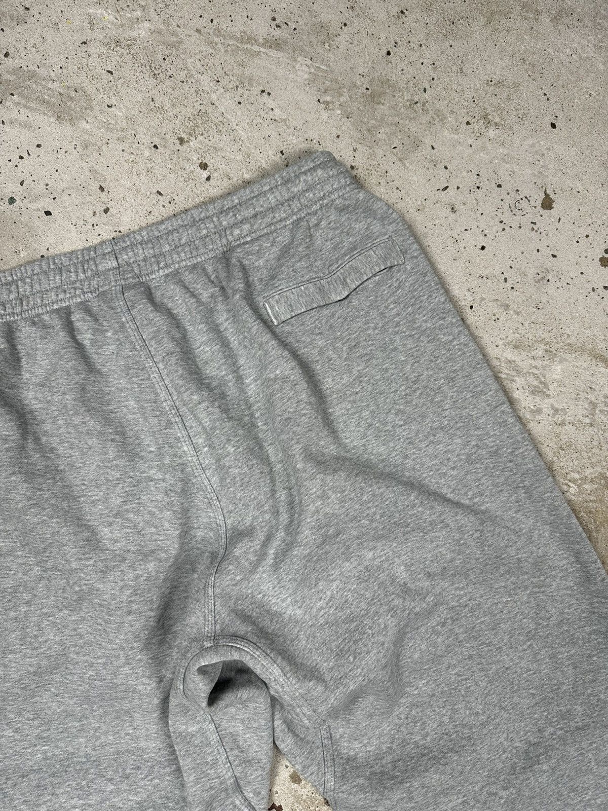 Nike Vintage Y2K Nike Baggy Grey Sweatpants Loose Swoosh rare Size US 38 / EU 54 - 18 Thumbnail