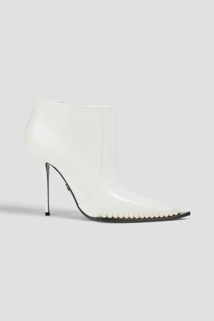 o1y0825 Spool Heel Ankle Boots in White