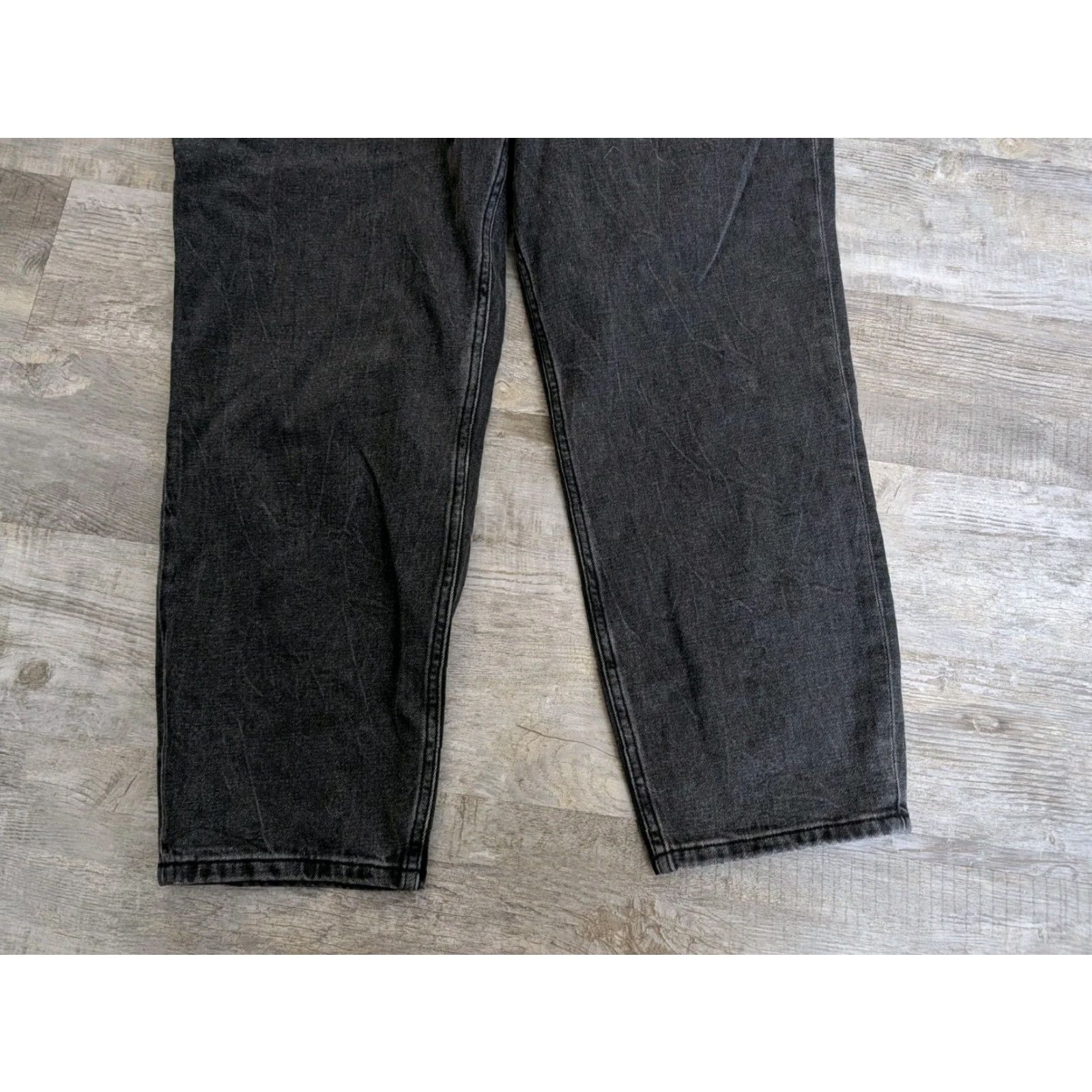 Abercrombie & Fitch VINTAGE NWT Abercrombie & Fitch The Mom High Rise Jeans 34/18 Washed Black NEW Size 24" / US 00 / IT 34 - 2 Thumbnail