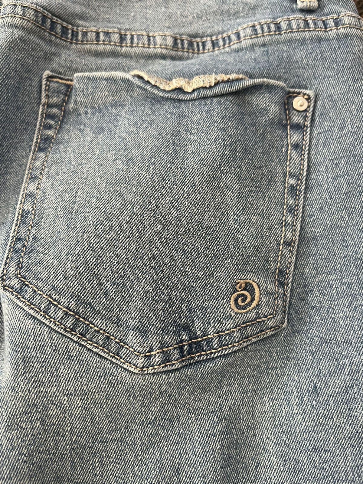 Ed Hardy × Vintage × Von Dutch Vintage Y2K Flare jeans Indigo Rein worked denim pants Size 30" / US 8 / IT 44 - 9 Thumbnail