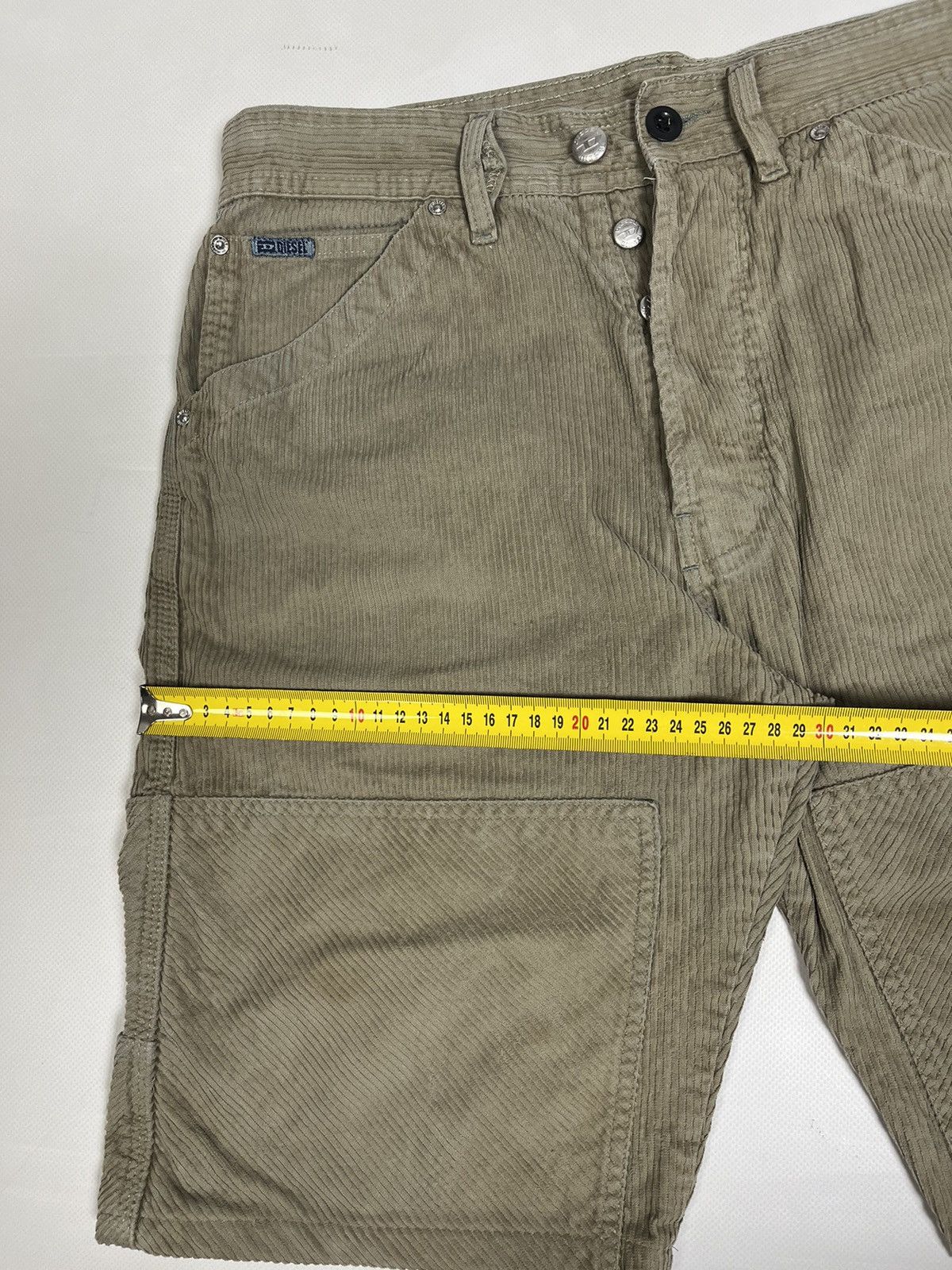 Diesel × Diesel Black Gold × Vintage VINTAGE 👁️ Diesel Velvet double knee carpenter Beige Shorts Size US 29 - 23 Thumbnail