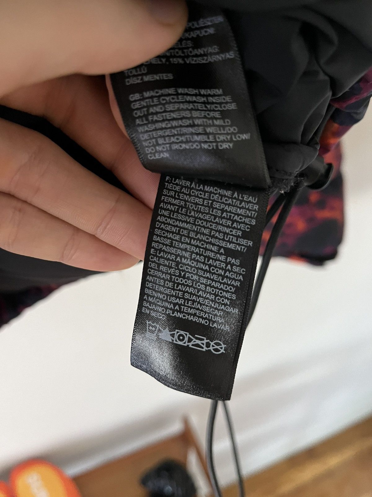The North Face The North Face Retro Nuptse Puffer Jacket 1996 flames mens Size US S / EU 44-46 / 1 - 7 Thumbnail