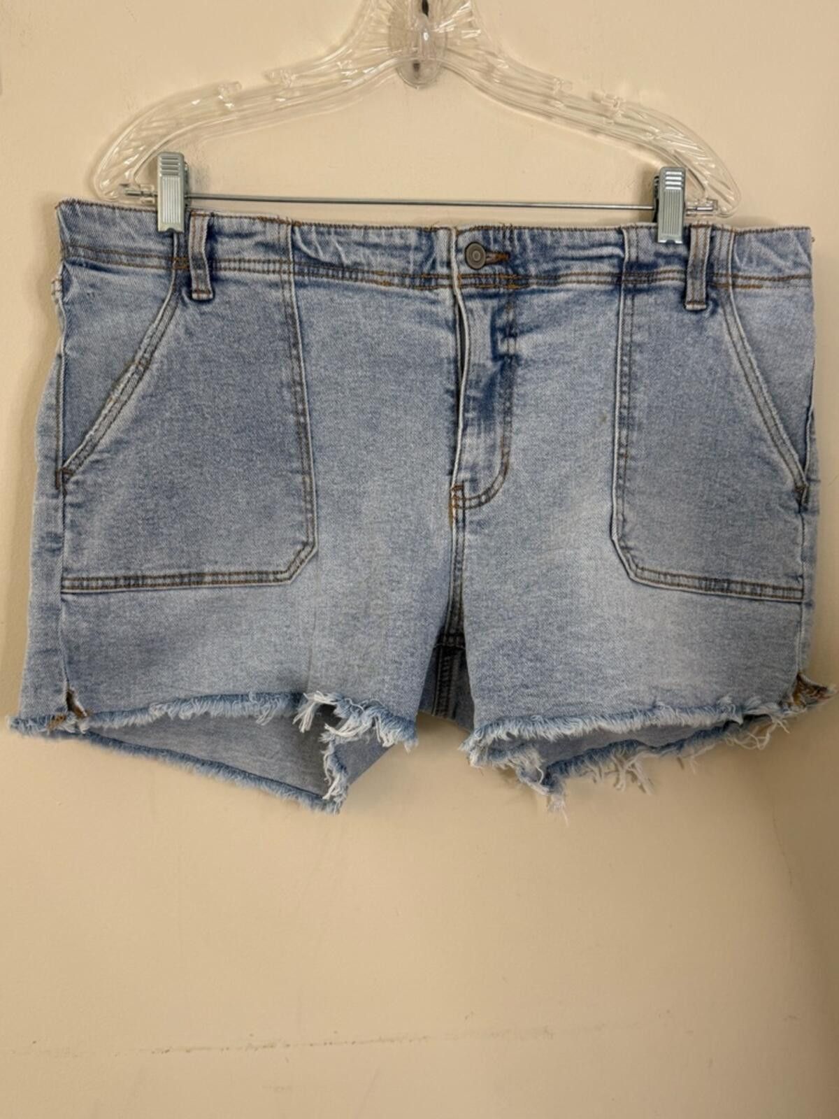 Other RE Generation by Celebrity Pink cutoff denim jean shorts XL Size 40" / US 18 - 1 Thumbnail