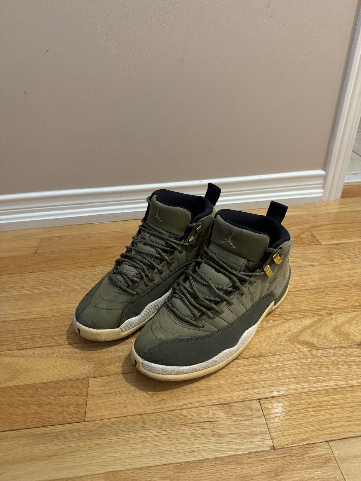 Jordan Brand Jordan 12 Class of 2003 Size US 8.5 / EU 41-42 - 1 Thumbnail