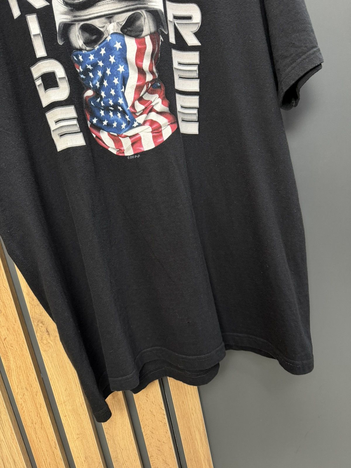 Harley Davidson Harley Davidson Genova Italy Skull Ride Free T Shirt XL USA Size US XL / EU 56 / 4 - 4 Thumbnail