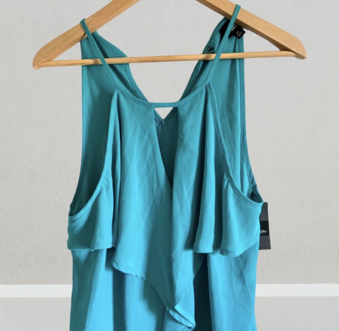 Mossimo TURQUOISE SLEEVELESS RUFFLE CUTOUT TANK TOP BLOUSE Size M / US 6-8 / IT 42-44 - 9 Thumbnail