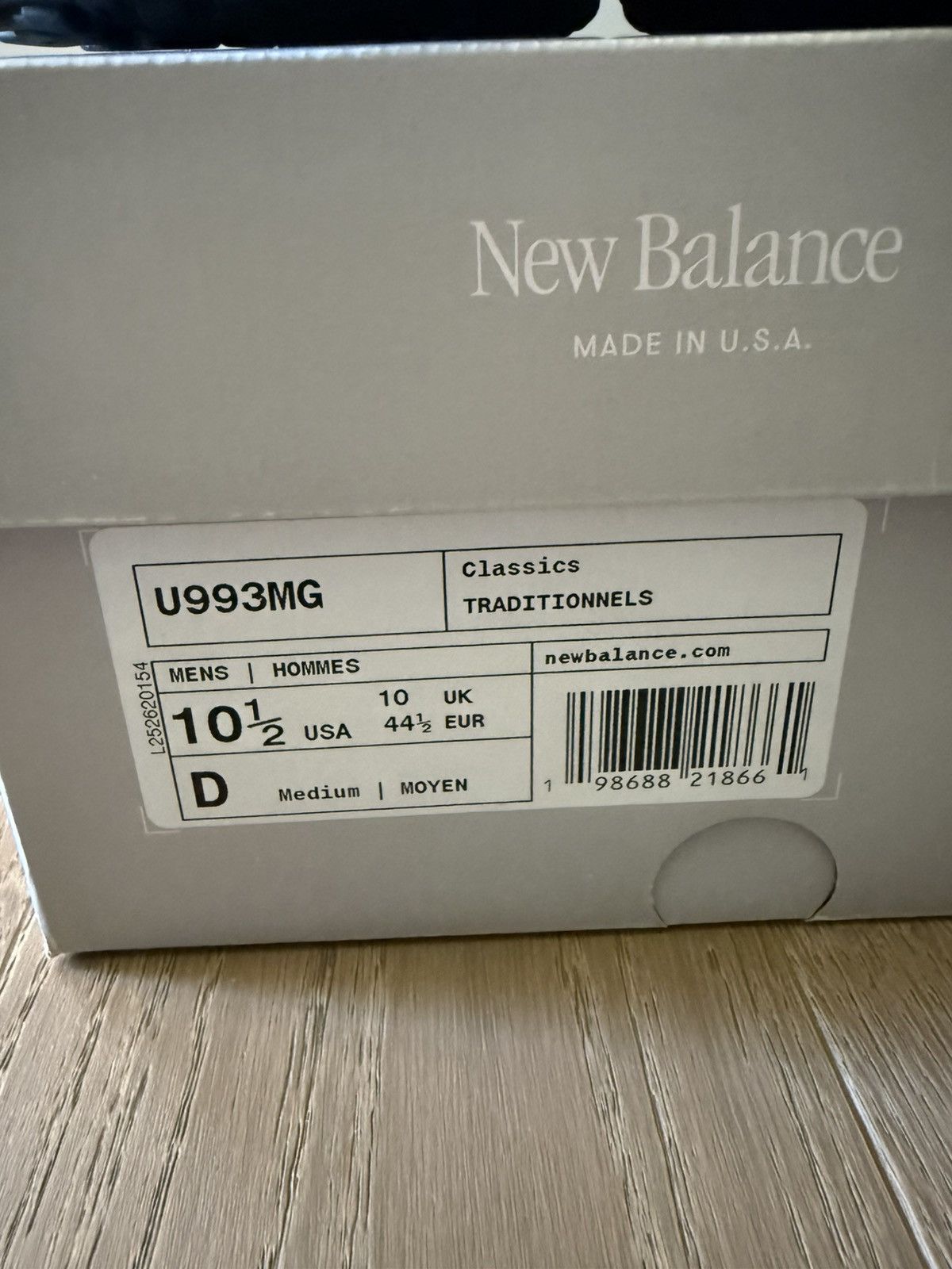 Kith × New Balance Kith New Balance 993 MiUSA Madison Square Garden Blue Knicks Size US 10.5 / EU 43-44 - 8 Thumbnail