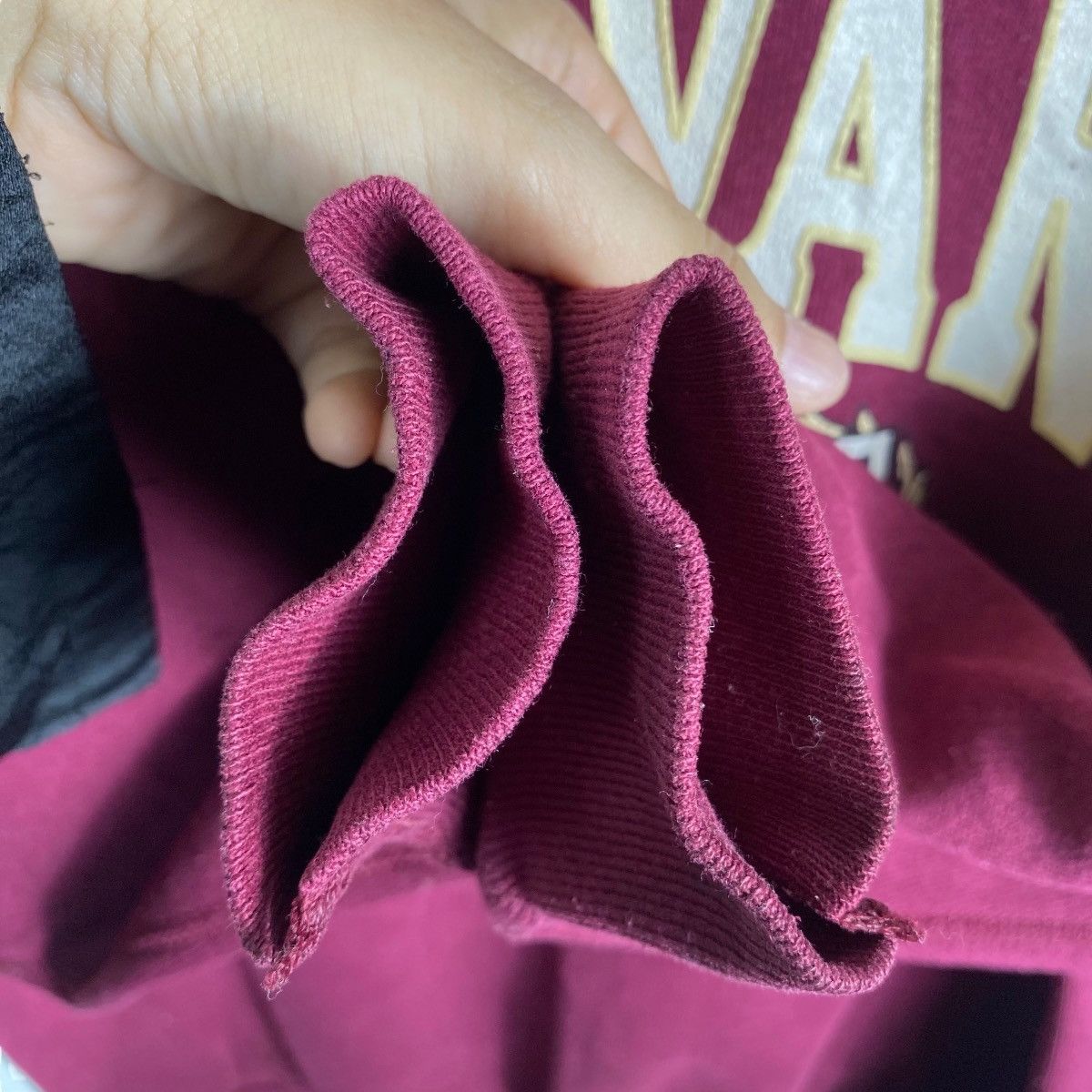 Vintage Vintage 80's HAVARD UNIVERSITY Veritas Graphic Crewneck Size US M / EU 48-50 / 2 - 4 Thumbnail
