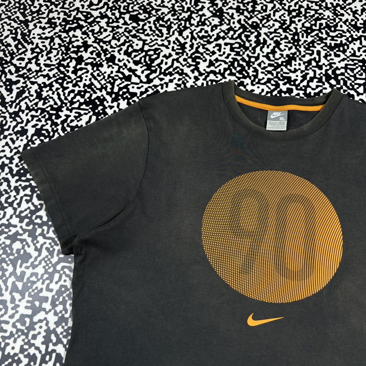Nike Vintage Y2K Nike Total Ninety 90 Logo Faded Boxy T-shirt Size US XL / EU 56 / 4 - 9 Thumbnail