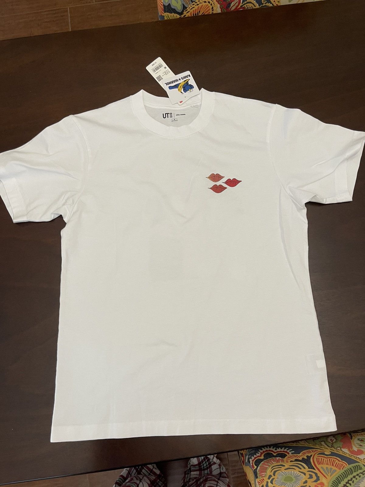 Andy Warhol × Kaws × Uniqlo KAWS + Warhol Uniqlo unisex T-shirt nwt Size US M / EU 48-50 / 2 - 2 Thumbnail