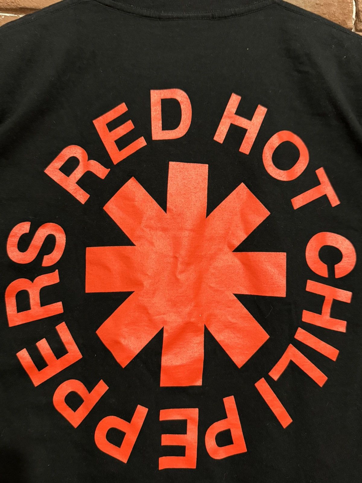Band Tees Rare 00s Red Hot Chilli Peppers Rock Band Tour Tee Size US M / EU 48-50 / 2 - 4 Thumbnail