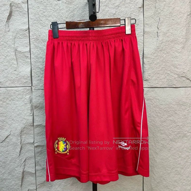 Balenciaga Balenciaga size XXS Manchester United Red Mesh Sports Shor Size US 27 - 1 Thumbnail