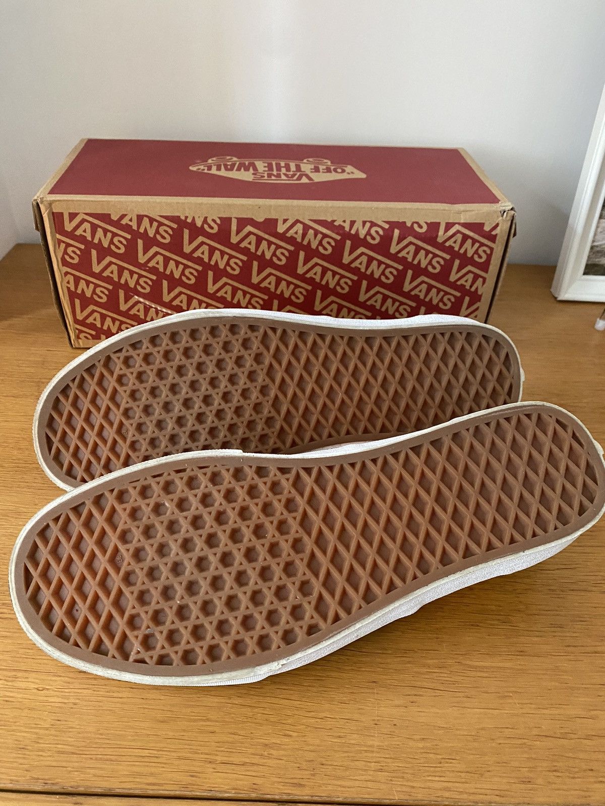 Vans Vans x Charr Special Edition Slip-On Size US 9.5 / EU 42-43 - 4 Thumbnail