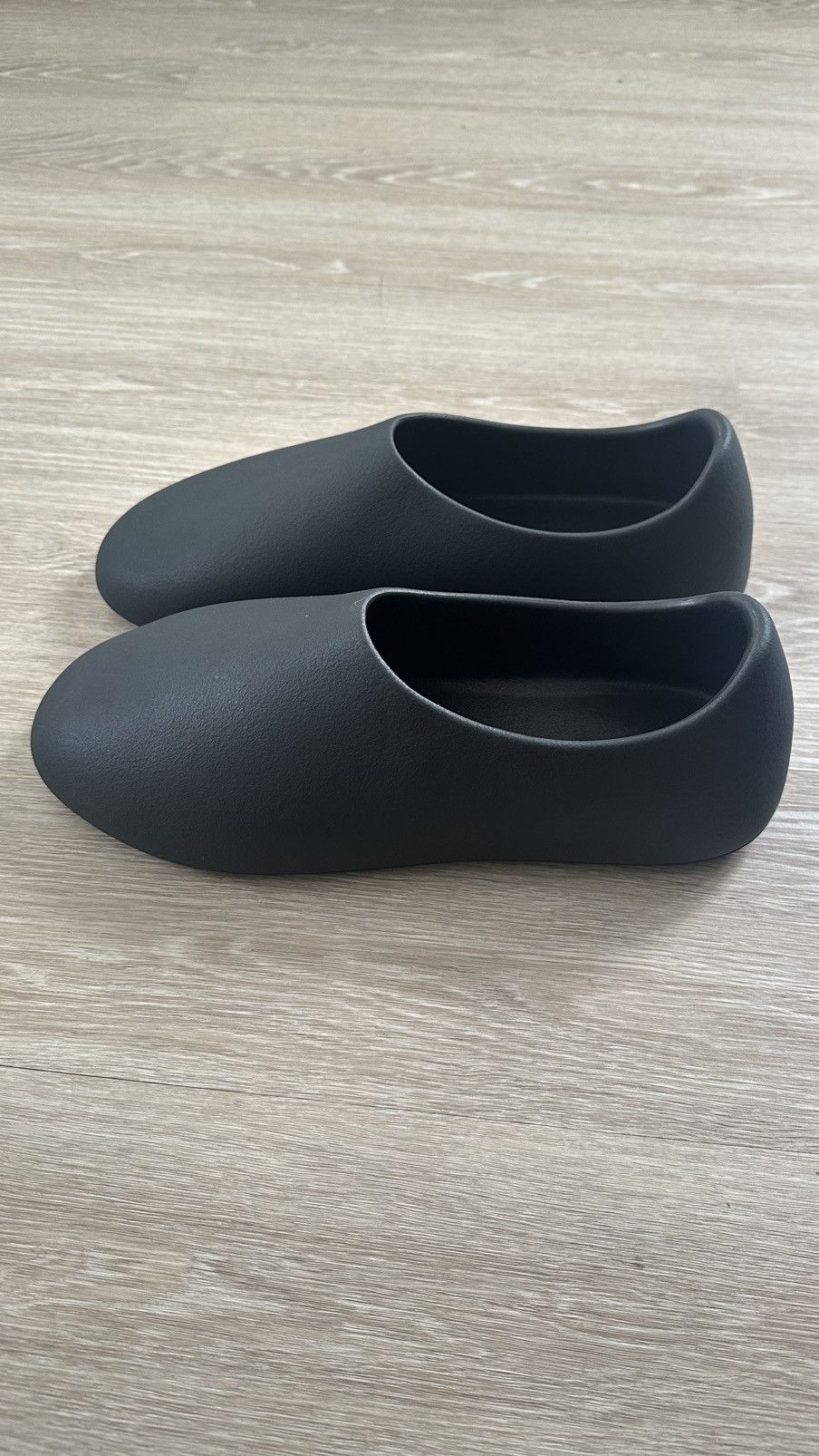 Yeezy Yeezy Gosha Slip ons Size 14 Size US 14 / EU 47 - 2 Thumbnail