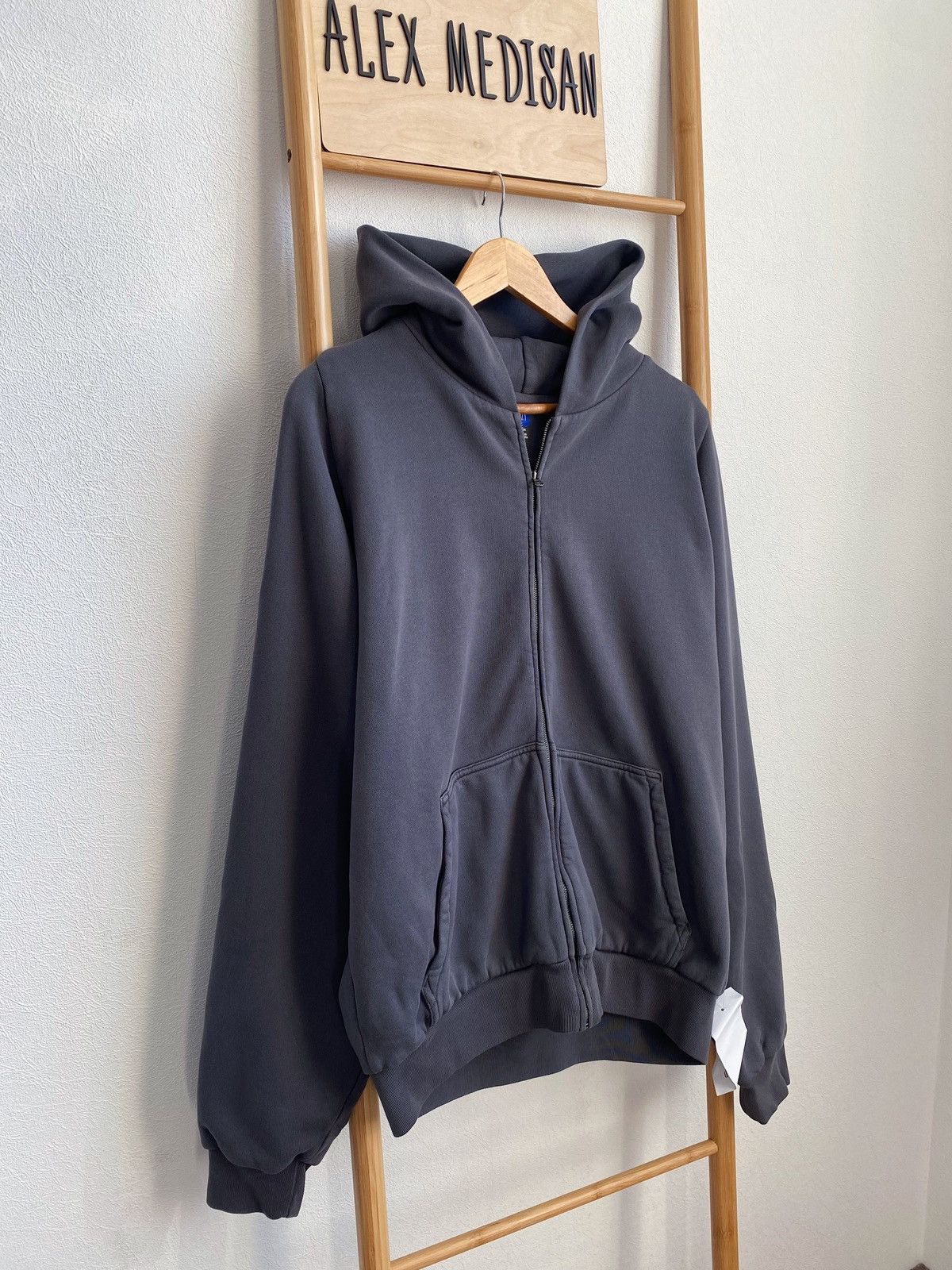 Balenciaga × Gap × Kanye West Yeezy Gap engineered by Balenciaga Zip Up Hoodie Size US L / EU 52-54 / 3 - 22 Thumbnail