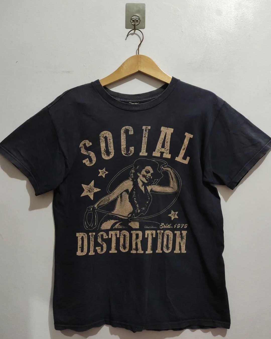 Band Tees Social Distortion CowGirl T-shirt Tag AAA Size US L / EU 52-54 / 3 - 10 Thumbnail