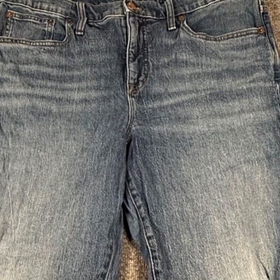 J.Crew J. Crew Jeans Boyfriend Relaxed Medium Wash Distressed Cropped Denim Slim Anklet? Size 24" / US 00 / IT 34 - 3 Thumbnail