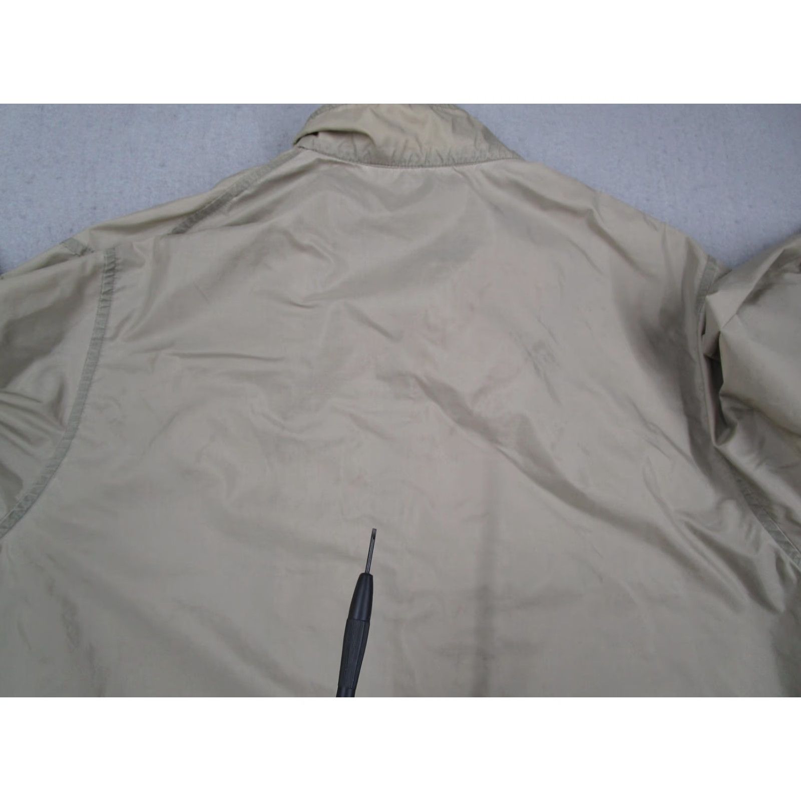 Nike Nike Jacket Mens Large Beige Full Zip Nylon Lightweight Windbreaker Size US L / EU 52-54 / 3 - 5 Thumbnail