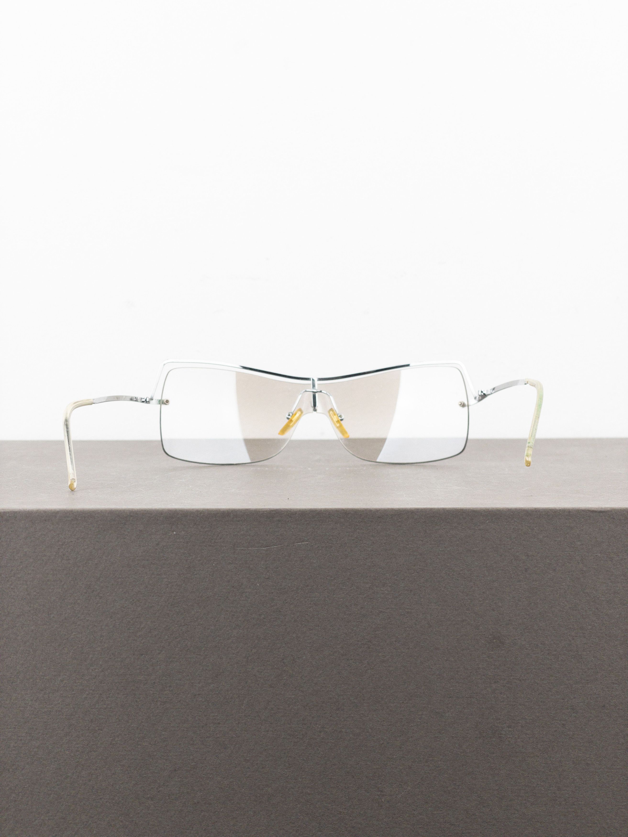 Gucci Gucci by Tom Ford 2000s GG2683/S Wrap Mask Shield Sunglasses Size ONE SIZE - 6 Thumbnail