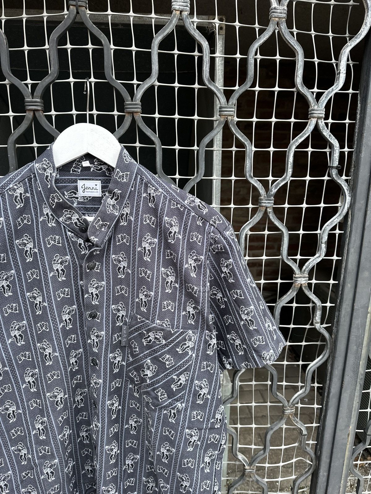 Vintage Vintage 90s Jenni Hand Made Hawaiian shirt Wrestling y2k og Size US M / EU 48-50 / 2 - 14 Thumbnail