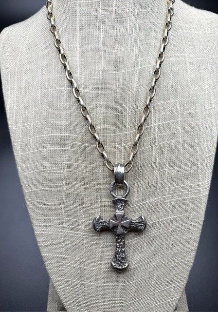 Other C'est Magnifique Gothic Hammered Cross 925 w/chain NWOT Size ONE SIZE - 1 Thumbnail