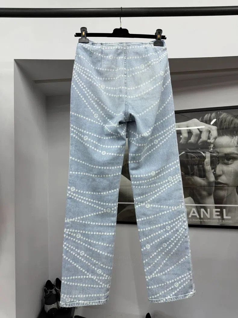 Chanel Chanel 25P Light Blue Denim Jeans . Size US 36 / EU 52 - 2 Thumbnail