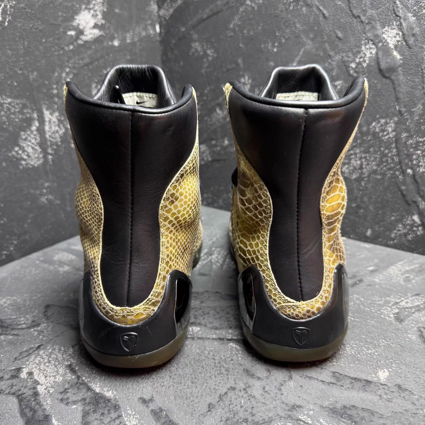 Nike Nike Kobe 9 High Elite Snake Skin EXT Q10 Size US 8 / EU 41 - 7 Thumbnail