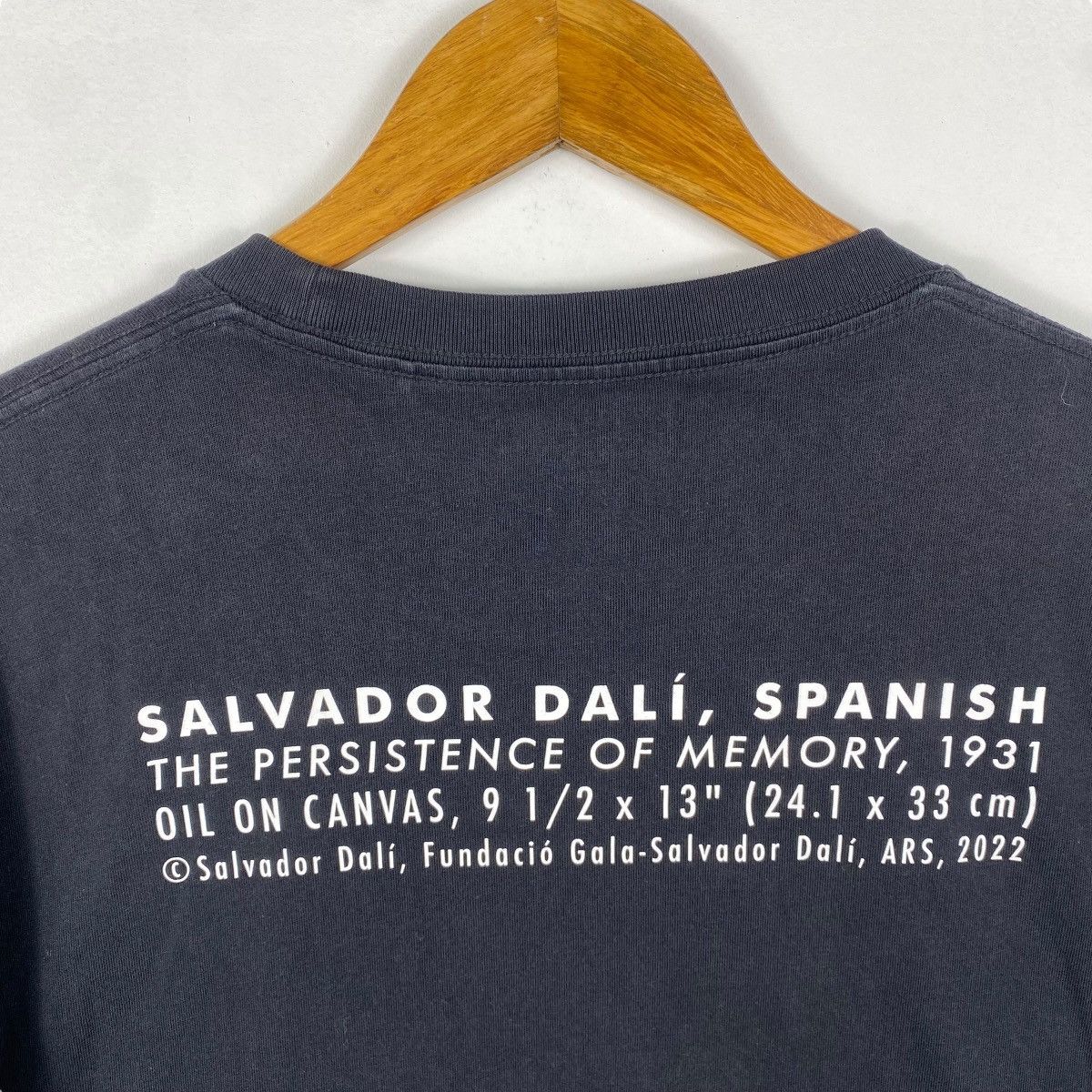 Japanese Brand SALVADOR DALI The Persistence Of Memory Artwork MoMa Tee Size US XL / EU 56 / 4 - 7 Thumbnail