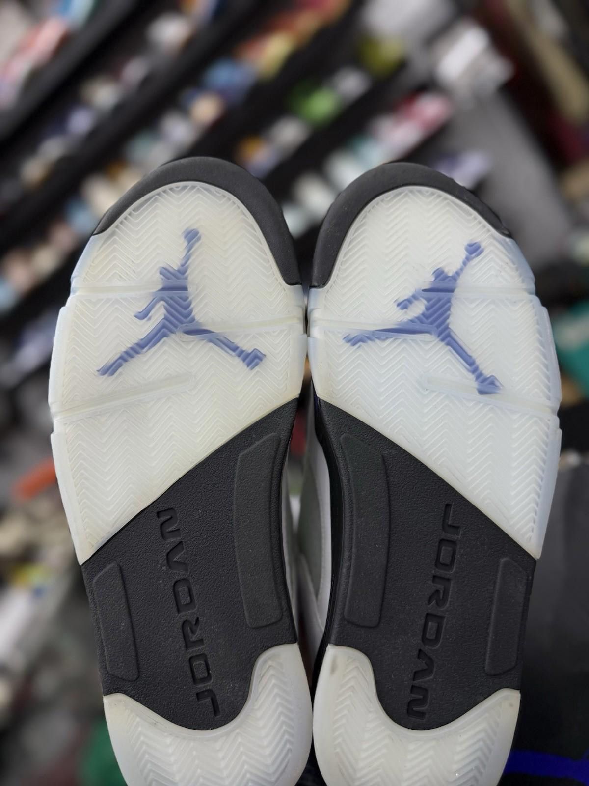 Jordan Brand Size 12 - Jordan 5 Retro Concord 2022 DD0587-141 Pre Owned Size US 12 / EU 45 - 9 Thumbnail