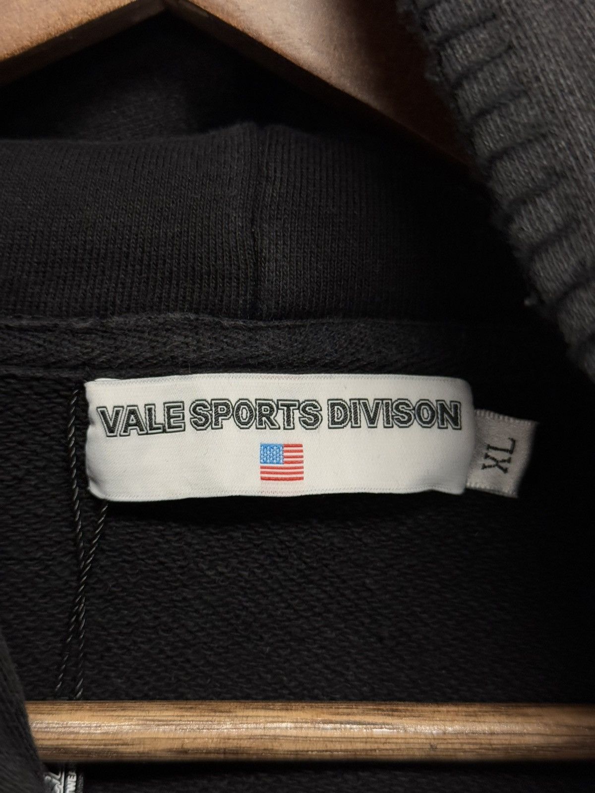 Vale Valley Black Widow Pullover Hoodie Size XL (NEW) Size US XL / EU 56 / 4 - 5 Thumbnail