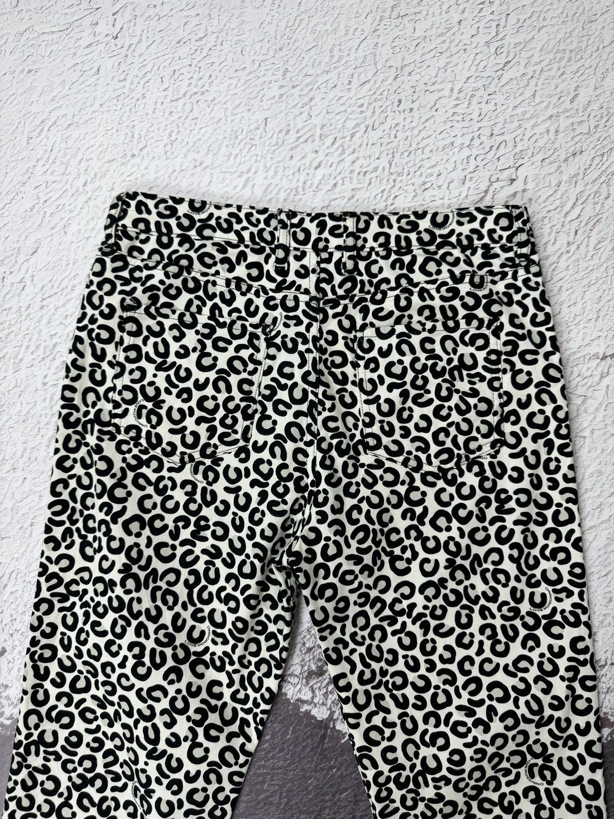 Love Moschino Love Moschino Leopard allover pattern jeans pants trousers Size 27" / US 4 / IT 40 - 15 Thumbnail