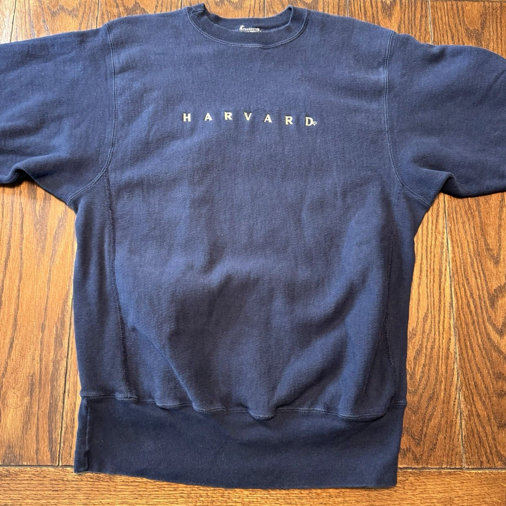 Champion VINTAGE Champion Reverse Weave Harvard College Sweatshirt Crewneck Made In Usa XL Blue Embroidered Men Size US L / EU 52-54 / 3 - 2 Thumbnail