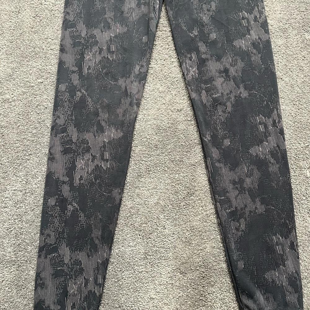 Adidas Adidas active wear leggings Size 28" / US 6 / IT 42 - 4 Thumbnail