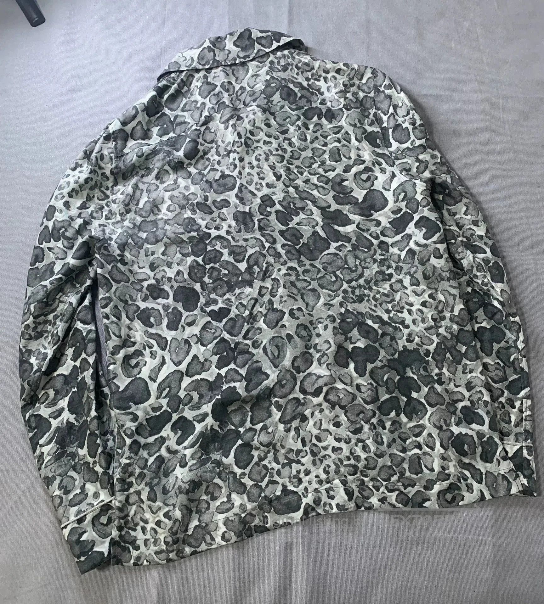 Dior Dior Leopard Print Silk Shirt. Size S / US 4 / IT 40 - 2 Thumbnail