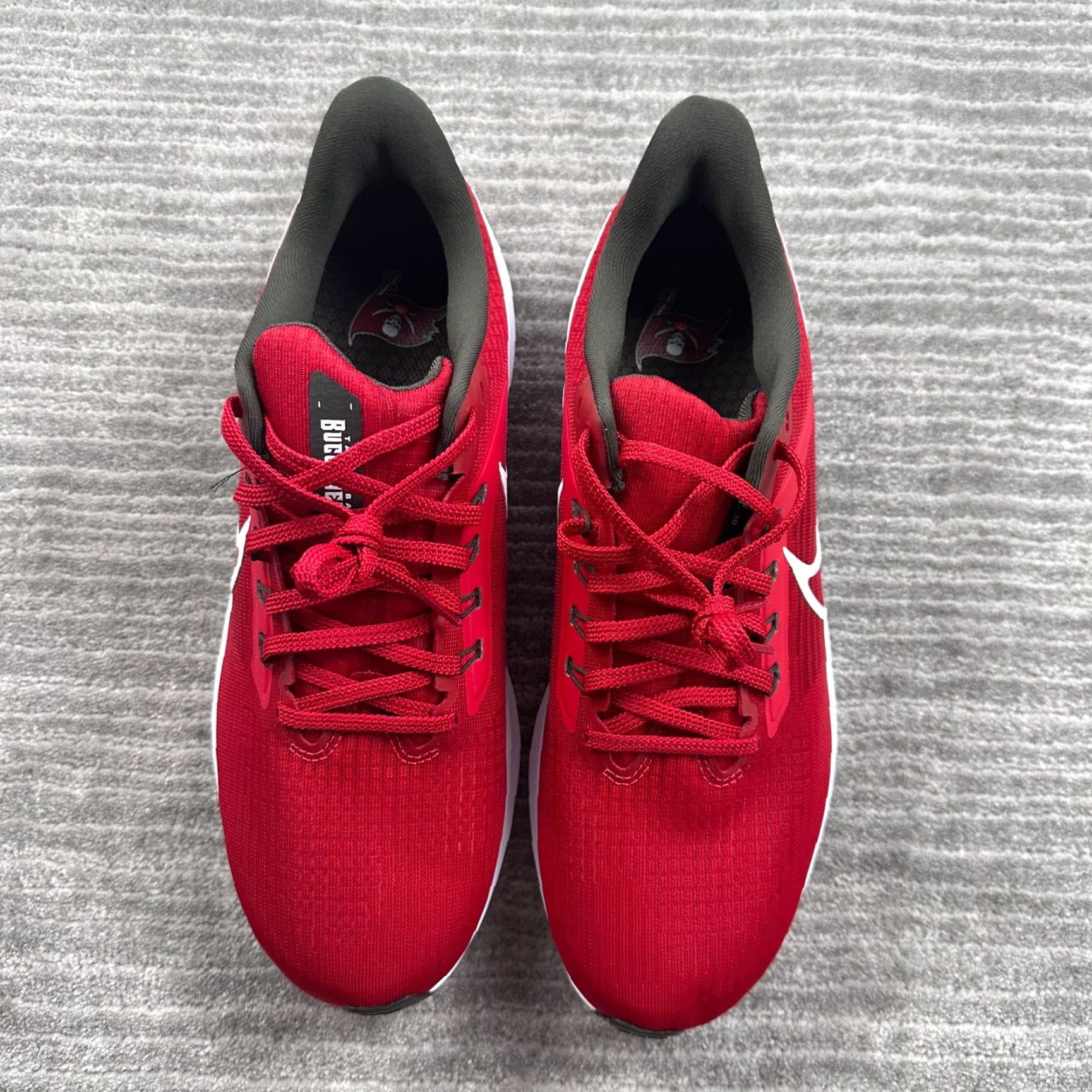 Nike Nike Air Zoom Pegasus 39 Mens 14 NFL Tampa Bay Buccaneers Red 2022 Size ONE SIZE - 4 Thumbnail