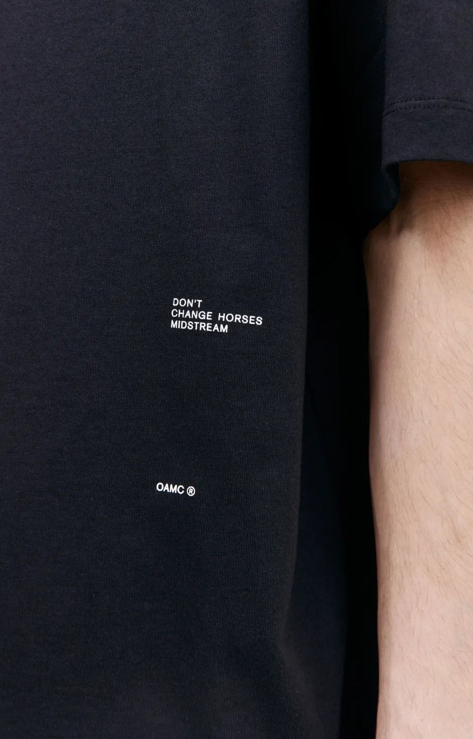 OAMC o1y0225 Logo Crewneck T-Shirt in Black Size US XL / EU 56 / 4 - 2 Thumbnail