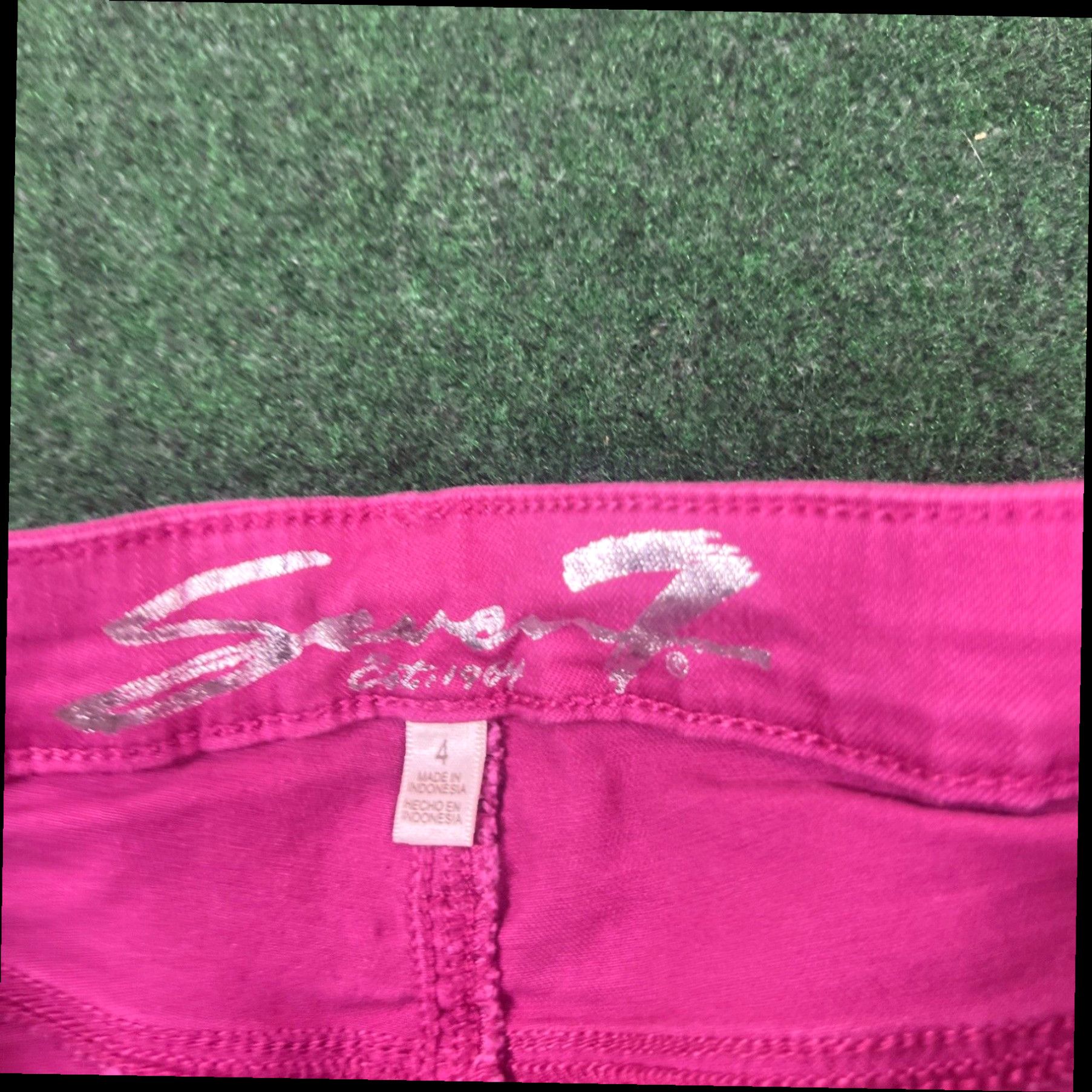 Vintage Seven7 Shorts Womens Size 4 Pink Bermuda Shorts Measures 28 Size 27" / US 4 / IT 40 - 5 Thumbnail