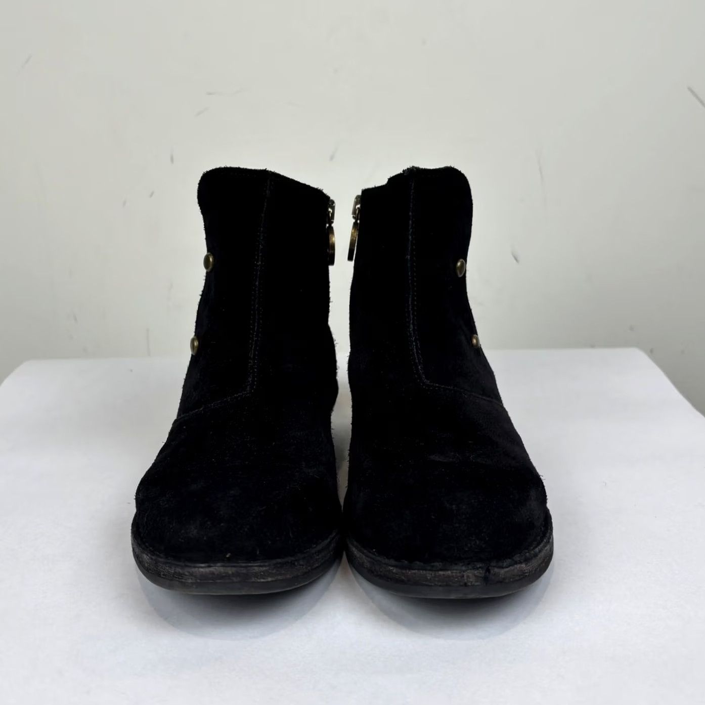 Vintage Fiorentini + Baker Suede Bootie Ankle Zip Women’s 36 US 6 Black Preowned, Cracked Outsole, Scuffs, Bootie, Women, Shoes Size US 8 / IT 38 - 2 Thumbnail