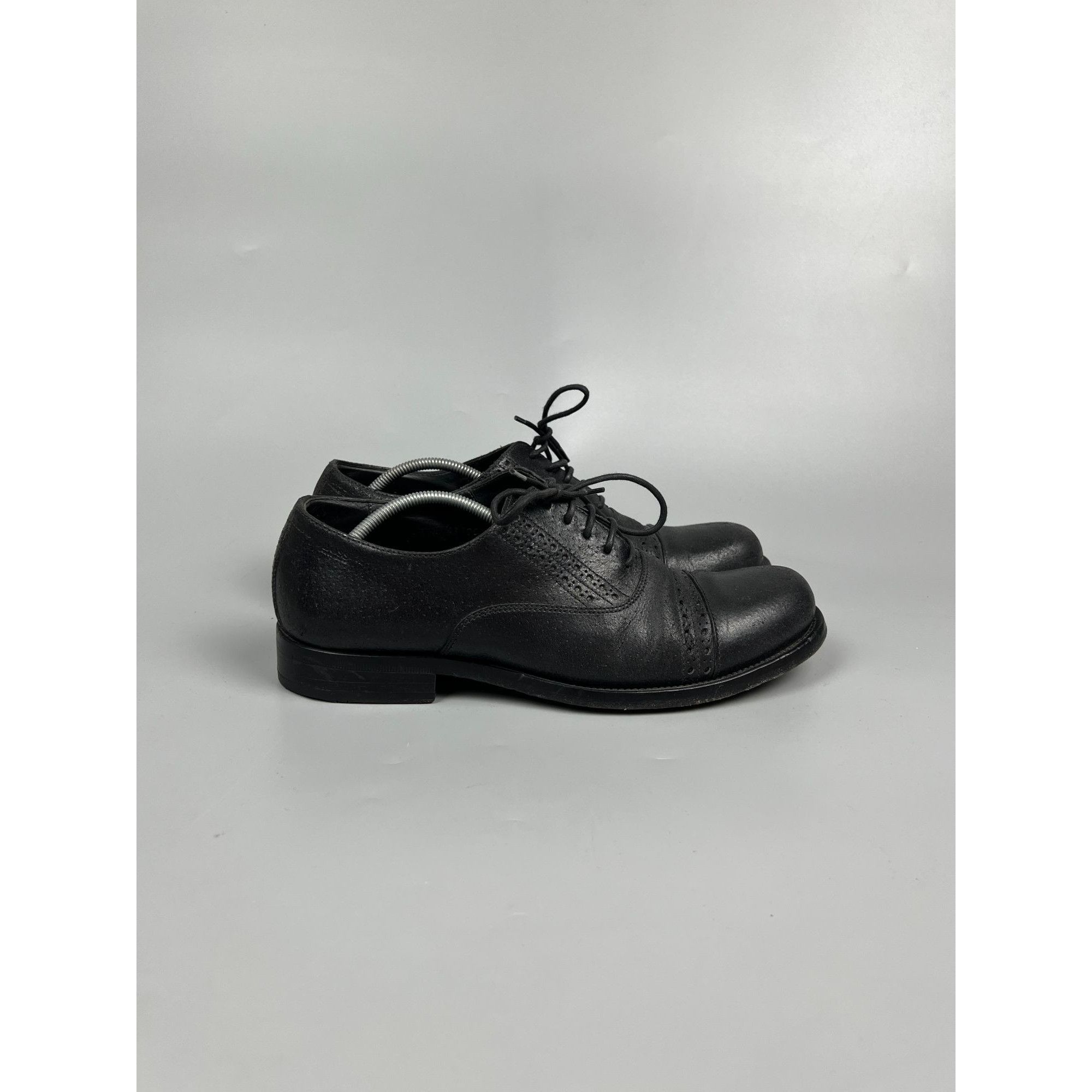 Hugo Boss Hugo Boss Black Leather Round Toe Oxford Shoes (Y1021) Size US 9 / EU 42 - 1 Thumbnail